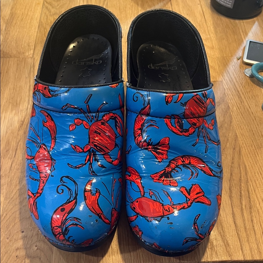 Dansko Womens Professional Crustaceans Patent Clog